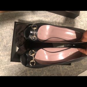 Gucci Malaga kid Nero peep toe pumps